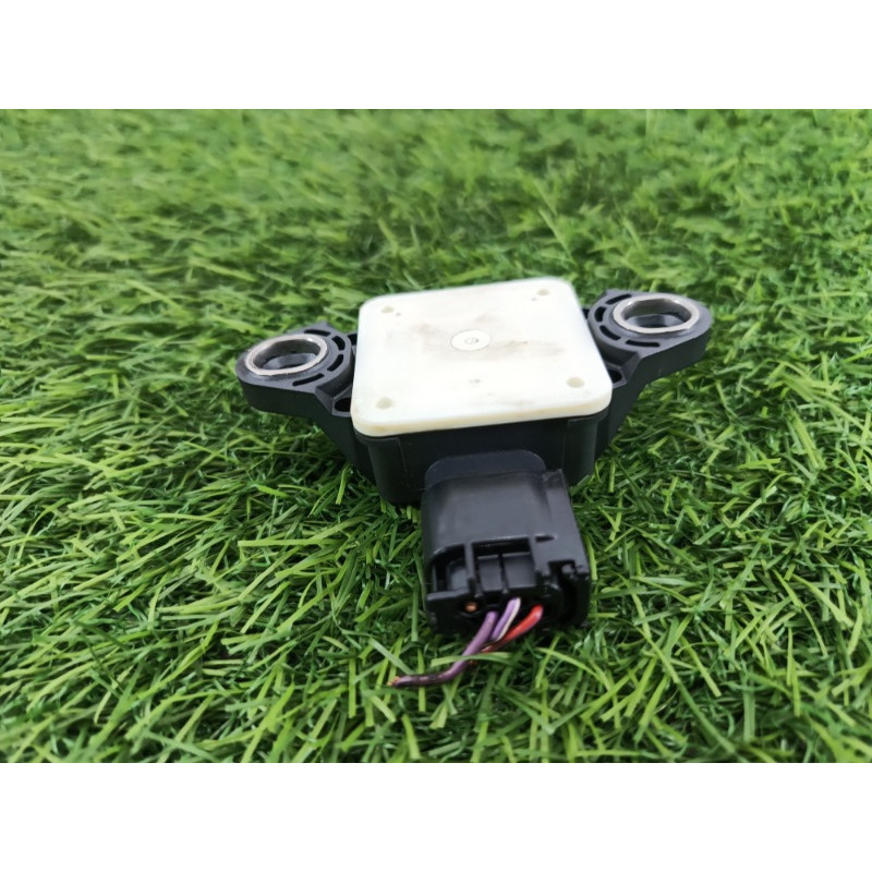 Датчик поперечного ускорения (ESP) (электрика / датчики) Mercedes-Benz E-class w212 2013 2.2 CDI a0009059101