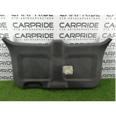 Обшивка крышки багажника