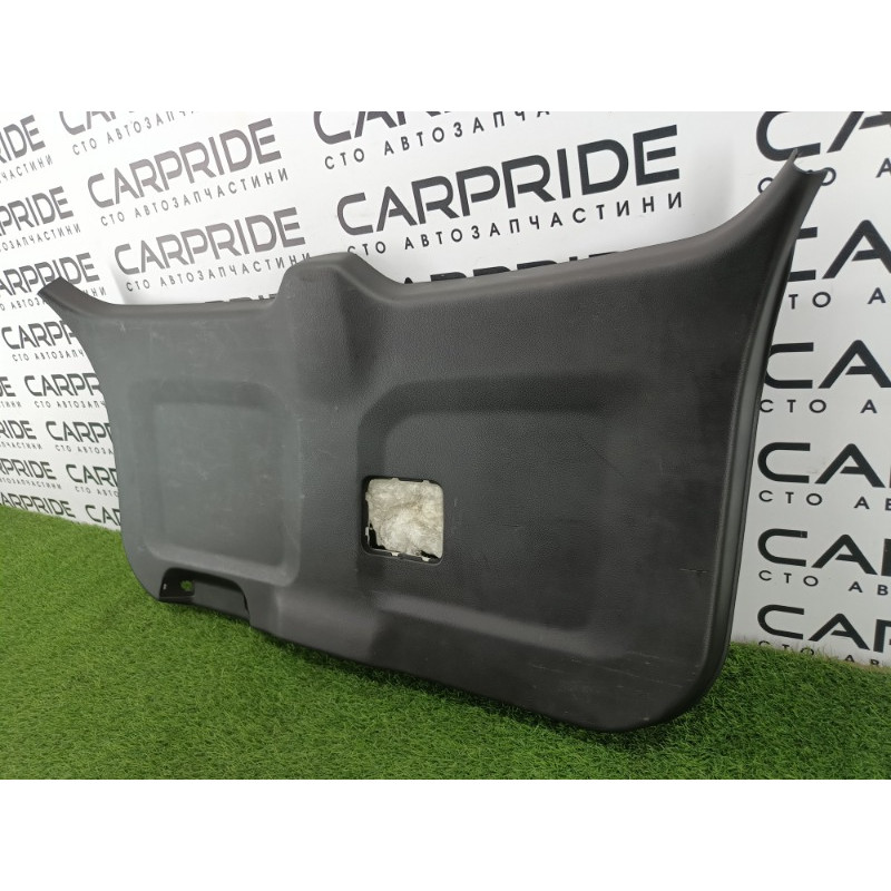 Обшивка крышки багажника (салон) Chevrolet Captiva C140 2011 2.2 D (z22d1) 20983911