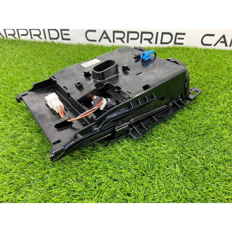 Бардачок центральной консоли (салон) Mercedes-Benz E-class w212 2013 2.2 CDI a2126809750