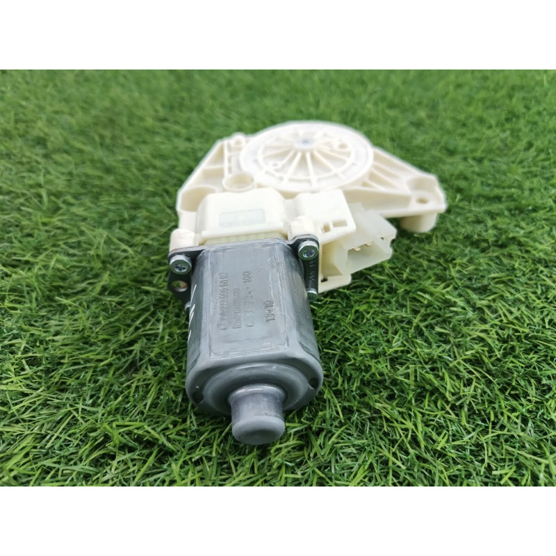 Мотор стеклоподъемника (электрика) Mercedes-Benz E-class w212 2013 2.2 CDI a2129066802