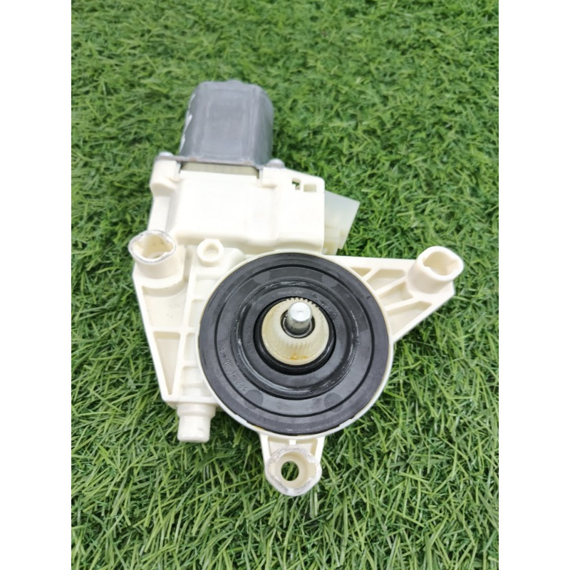 Мотор стеклоподъемника (электрика) Mercedes-Benz E-class w212 2013 2.2 CDI a2129066802