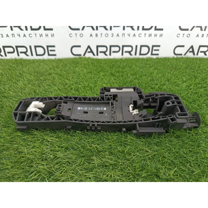 Кронштейн ручки двери (кузов и элементы) Mercedes-Benz E-class w212 2013 2.2 CDI a2047602234