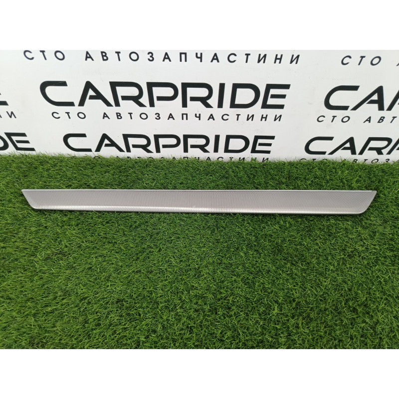 Декоративная накладка карты двери (салон) Mercedes-Benz E-class w212 2013 2.2 CDI