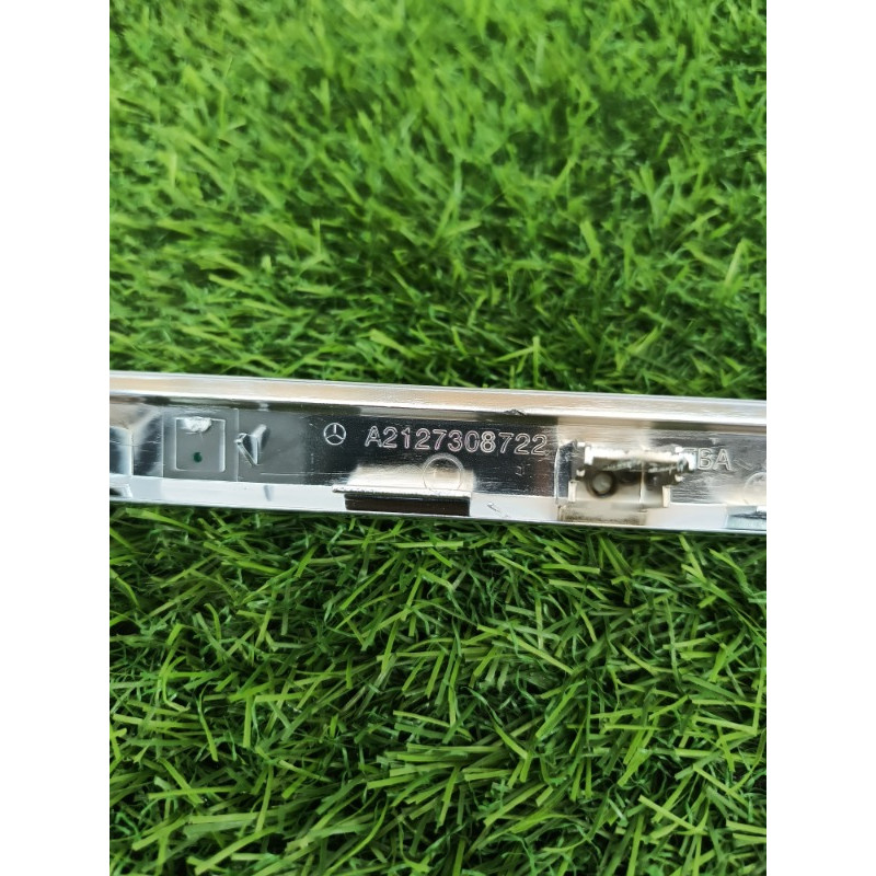 Декоративная накладка карты двери (салон) Mercedes-Benz E-class w212 2013 2.2 CDI a2127308722