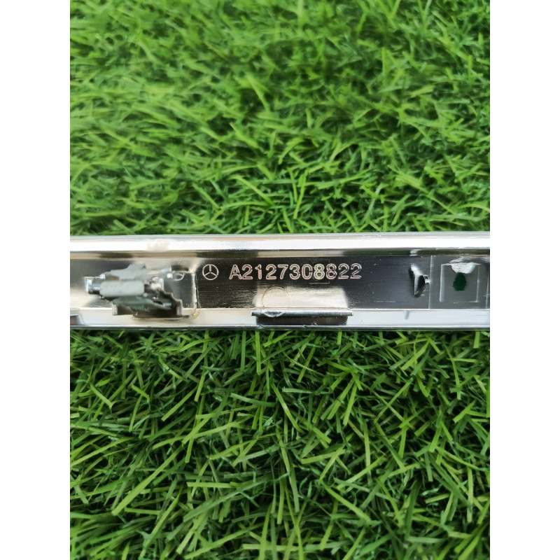 Декоративная накладка карты двери (салон) Mercedes-Benz E-class w212 2013 2.2 CDI a2127308822