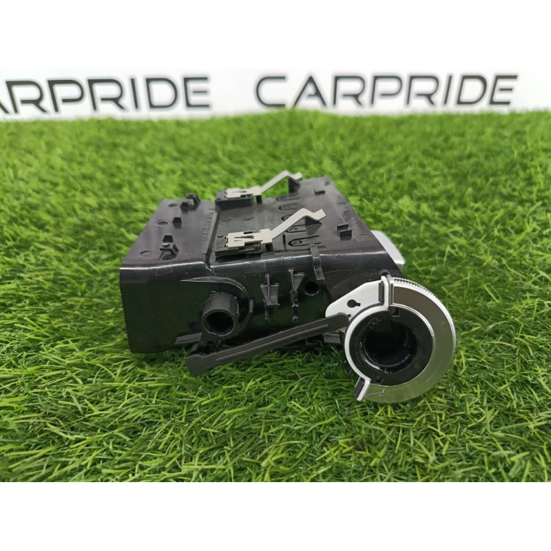 Дефлектор воздуховода (салон) Mercedes-Benz E-class w212 2013 2.2 CDI a2128303454