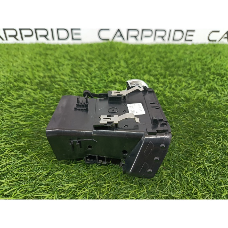 Дефлектор воздуховода (салон) Mercedes-Benz E-class w212 2013 2.2 CDI a2128303454