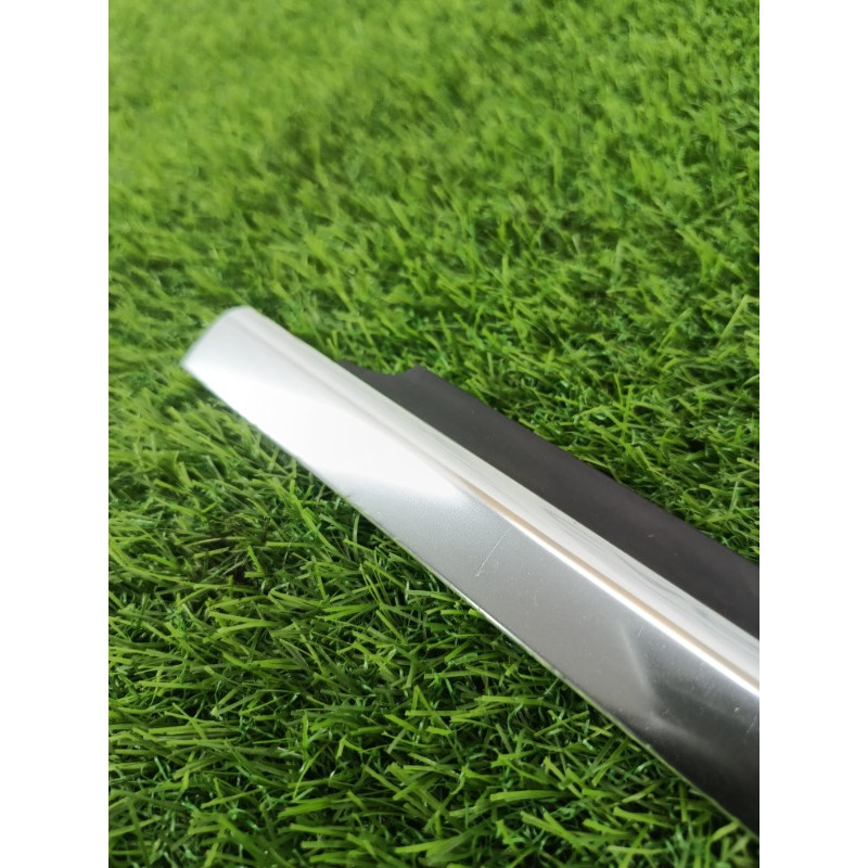 Молдинг стекла (кузов и элементы) Mercedes-Benz E-class w212 2013 2.2 CDI