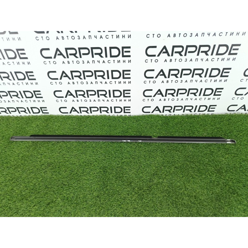 Молдинг стекла (кузов и элементы) Mercedes-Benz E-class w212 2013 2.2 CDI