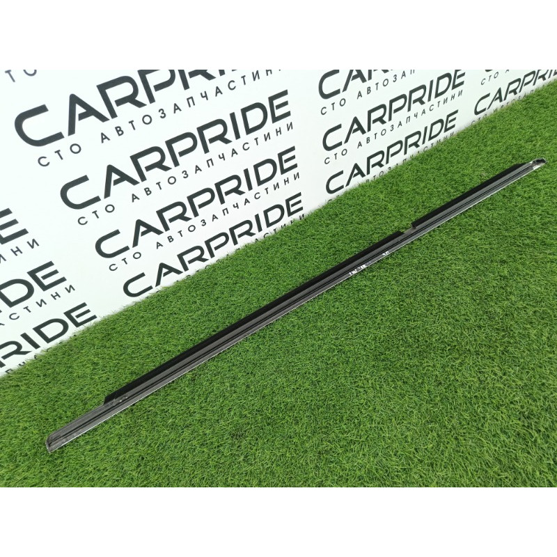 Молдинг стекла (кузов и элементы) Mercedes-Benz E-class w212 2013 2.2 CDI