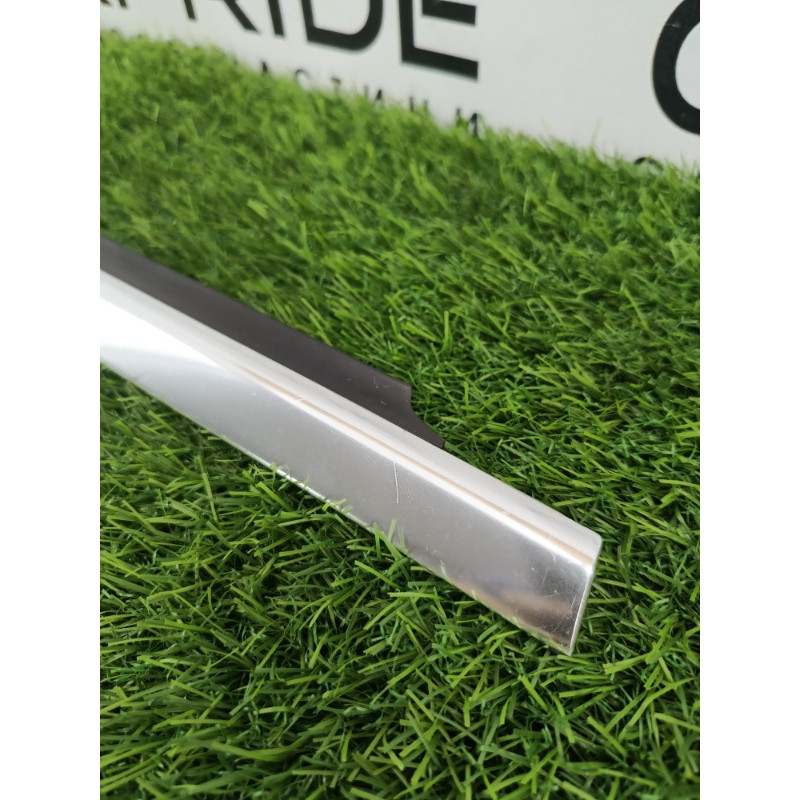 Молдинг стекла (кузов и элементы) Mercedes-Benz E-class w212 2013 2.2 CDI