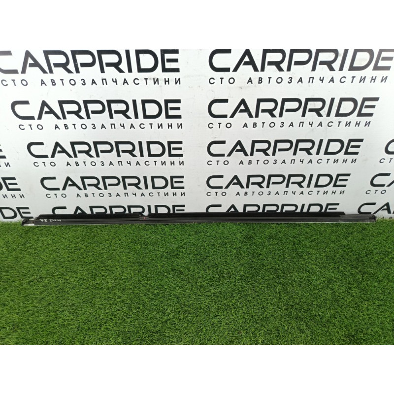 Молдинг стекла (кузов и элементы) Mercedes-Benz E-class w212 2013 2.2 CDI