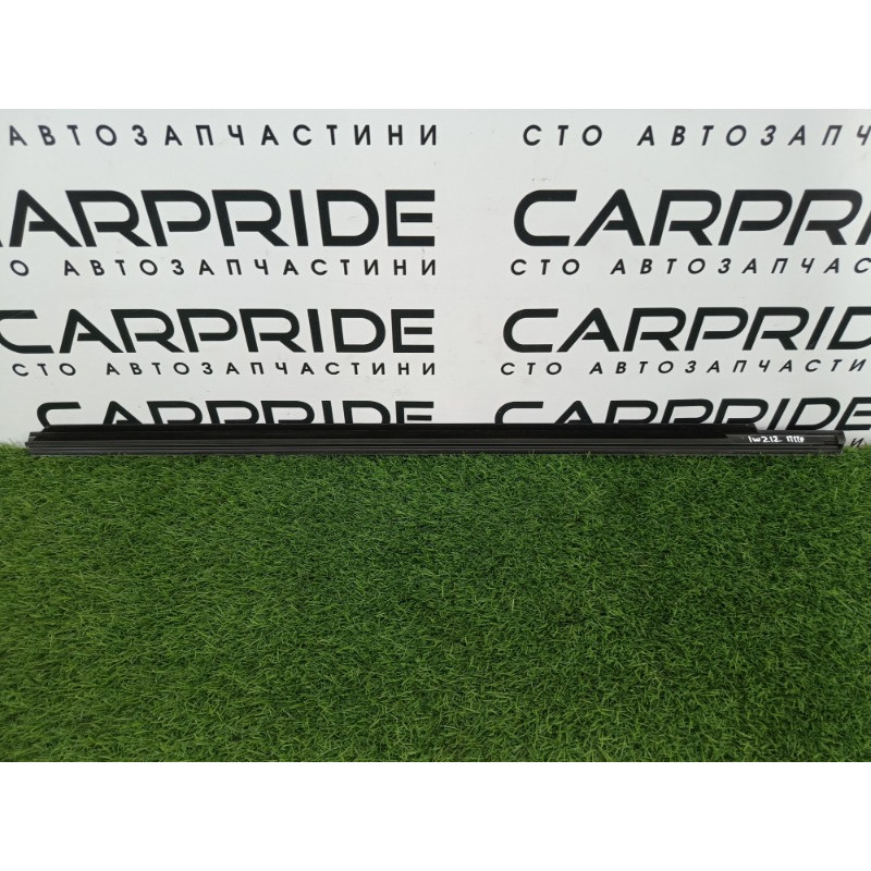 Молдинг стекла (кузов и элементы) Mercedes-Benz E-class w212 2013 2.2 CDI