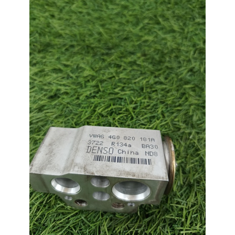 Клапан кондиционера (отопление и кондиционирование) AUDI A6 C7 2011 2.0 tdi 4g0820181a