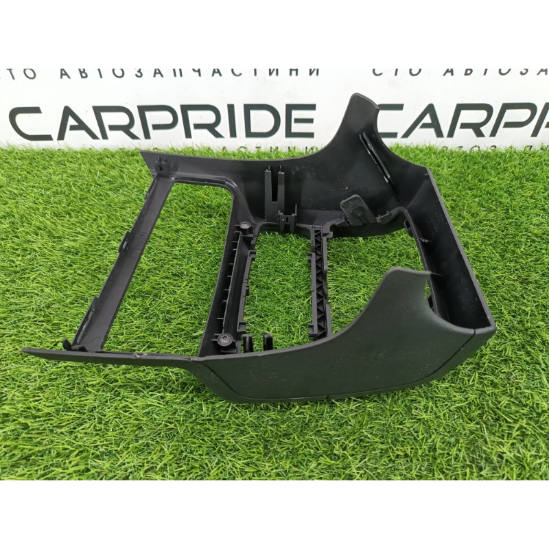 Накладка центральной консоли (салон) AUDI A6 C7 2011 2.0 tdi 4g0864376a