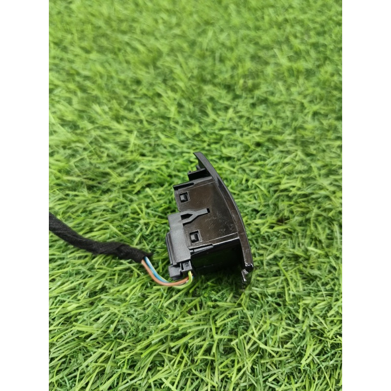 Кнопка аварийной сигнализации (электрика / кнопки) AUDI A6 C7 2011 2.0 tdi 4g0941509