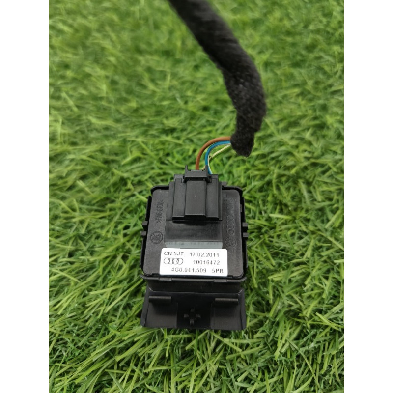 Кнопка аварийной сигнализации (электрика / кнопки) AUDI A6 C7 2011 2.0 tdi 4g0941509