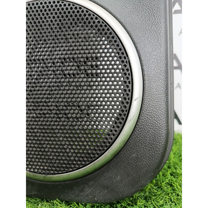 Дверная карта (салон) Chevrolet Captiva C140 2011 2.2 D (z22d1) 96441173