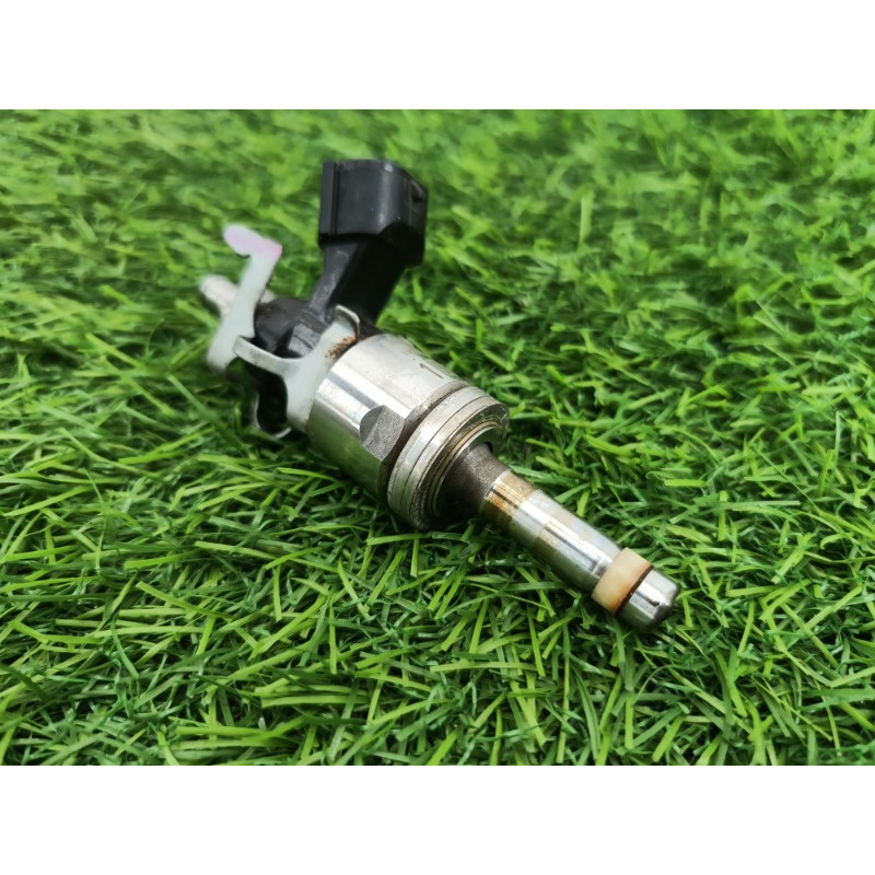 Форсунка топливная (топливная система) Subaru Forester SK 2020 2.5 16611AB030