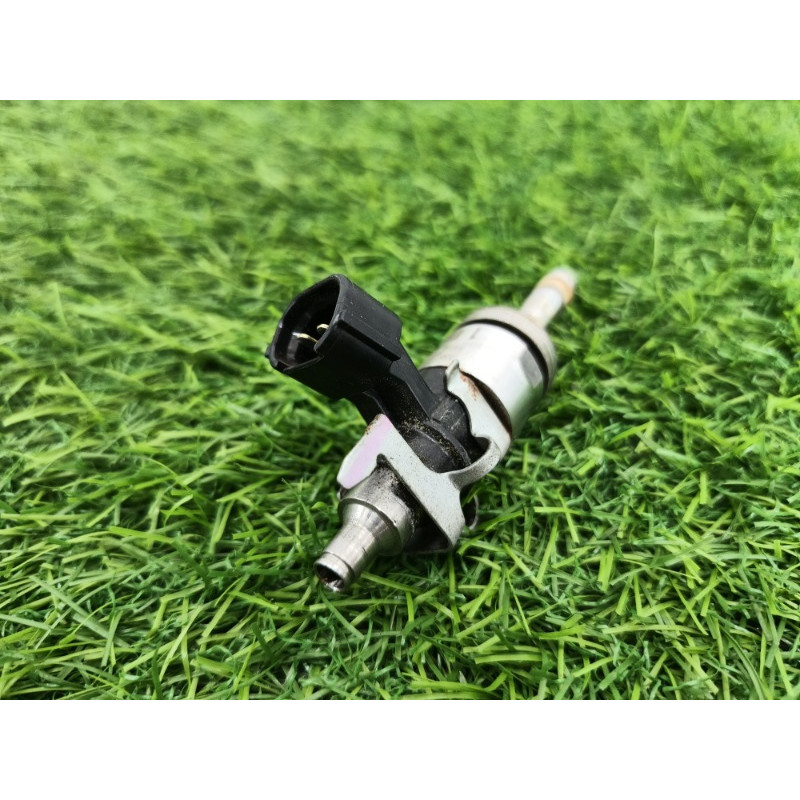 Форсунка топливная (топливная система) Subaru Forester SK 2020 2.5 16611AB030