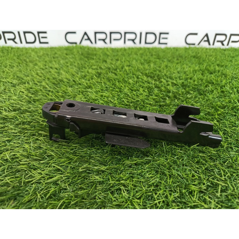 Кронштейн ремня безопасности (салон) AUDI A6 C7 2011 2.0 tdi 8t8857833