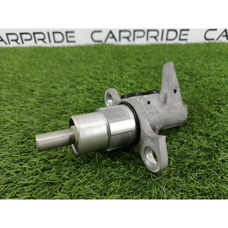 Главный тормозной цилиндр (тормозная система) AUDI A6 C7 2011 2.0 tdi 4G2611021