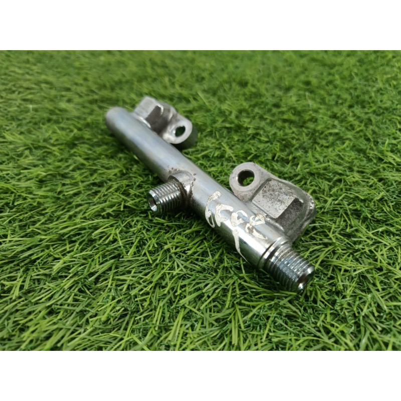 Топливная рампа (топливная система) Subaru Forester SK 2020 2.5 17523AB071