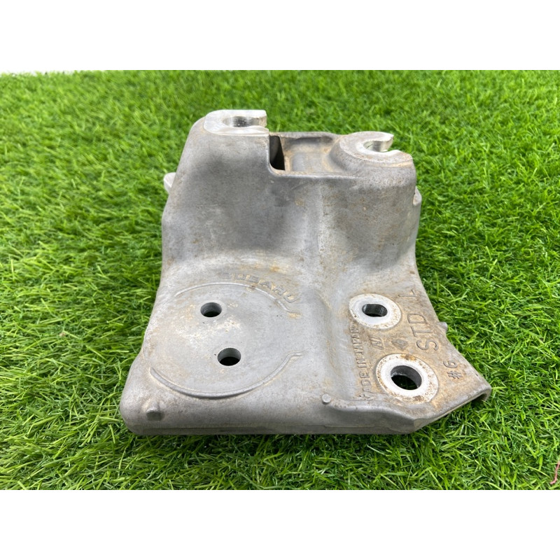 Кронштейн подушки двигателя (кронштейны двигателя) Subaru Outback BS 2016 2.5