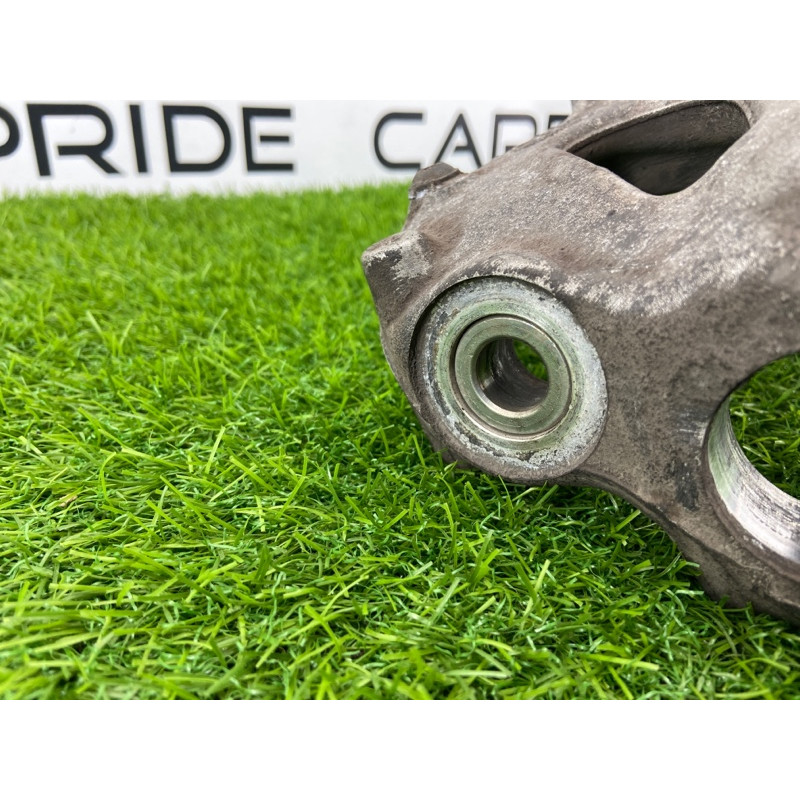 Поворотный кулак (подвеска) AUDI A6 C7 2011 2.0 tdi 4G0407254A