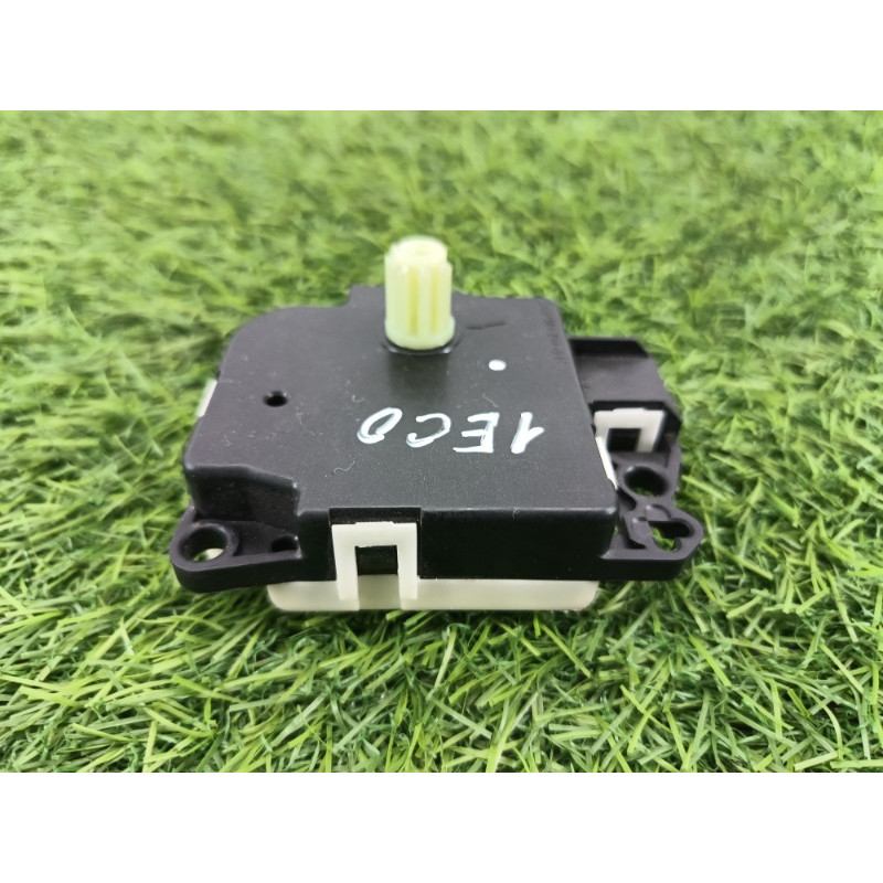 Привод заслонки отопителя (отопление и кондиционирование) Ford Ecosport B515 2018 1.0L av1119e616ha