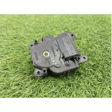 Привод заслонки отопителя