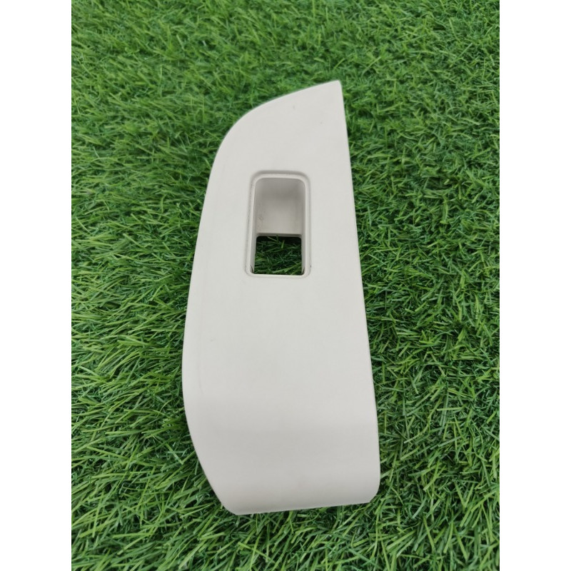 Накладка кнопок стеклоподъемника (салон) Subaru Legacy BN 2016 2.5 94263al04a