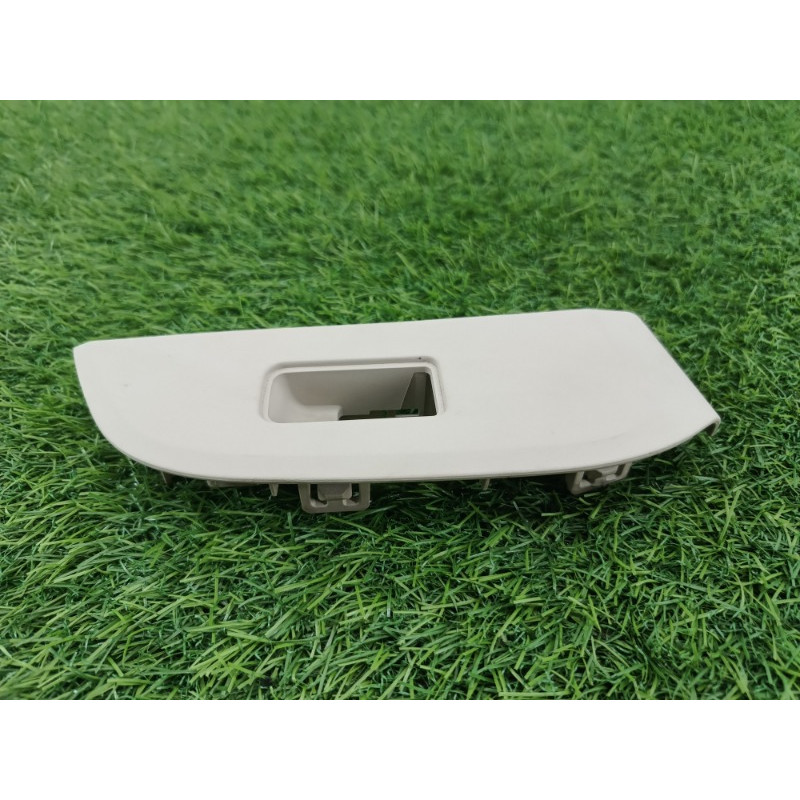 Накладка кнопок стеклоподъемника (салон) Subaru Legacy BN 2016 2.5 94263al04a