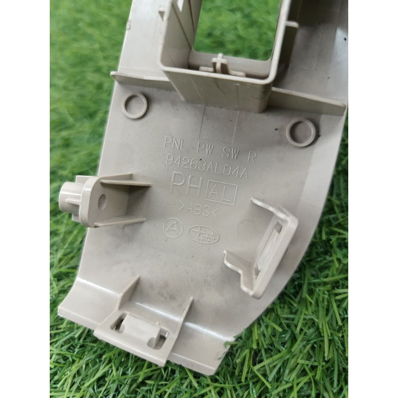 Накладка кнопок стеклоподъемника (салон) Subaru Legacy BN 2016 2.5 94263al04a