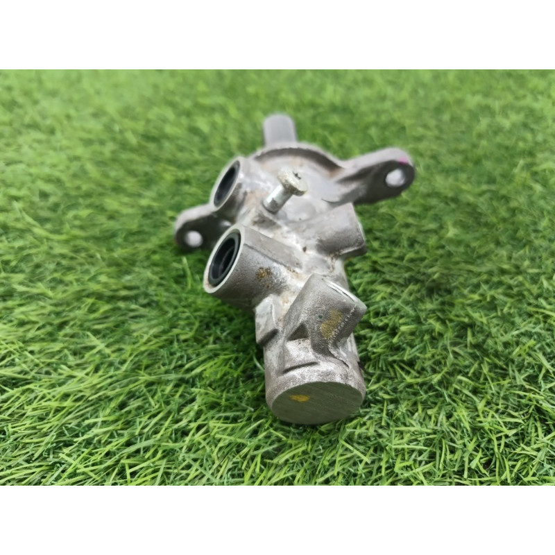 Головний гальмівний циліндр (гальмівна система) Ford Ecosport B515 2018 1.0L GN1Z2140B