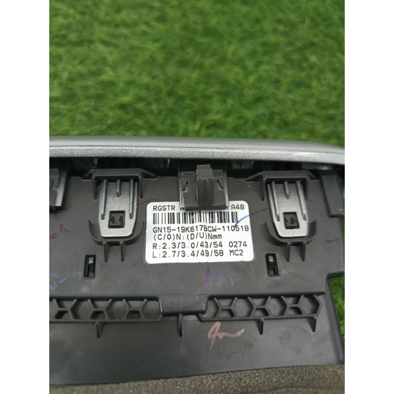 Воздуховод центральный (салон) Ford Ecosport B515 2018 1.0L gn1519k617bcw