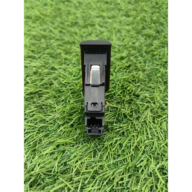 Кнопка аварийной сигнализации (электрика / кнопки) Ford Ecosport B515 2018 1.0L dg9t13a350adw