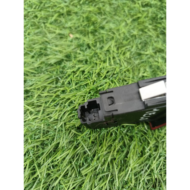 Кнопка аварийной сигнализации (электрика / кнопки) Ford Ecosport B515 2018 1.0L dg9t13a350adw