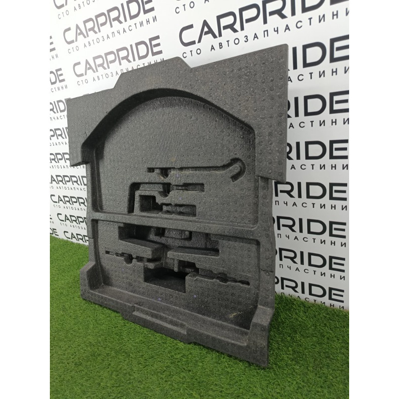 Лоток багажника (салон) Subaru Outback B15 91144al05a