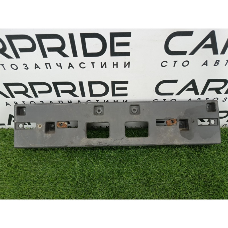 Площадка номерного знака (кузов и элементы) Chevrolet Captiva C140 2011 2.2 D (z22d1) 95471638