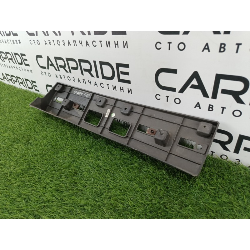 Площадка номерного знака (кузов и элементы) Chevrolet Captiva C140 2011 2.2 D (z22d1) 95471638