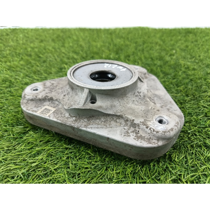 Опора стойки (подвеска) Mercedes-Benz E-class w212 2013 2.2 CDI a2123230020