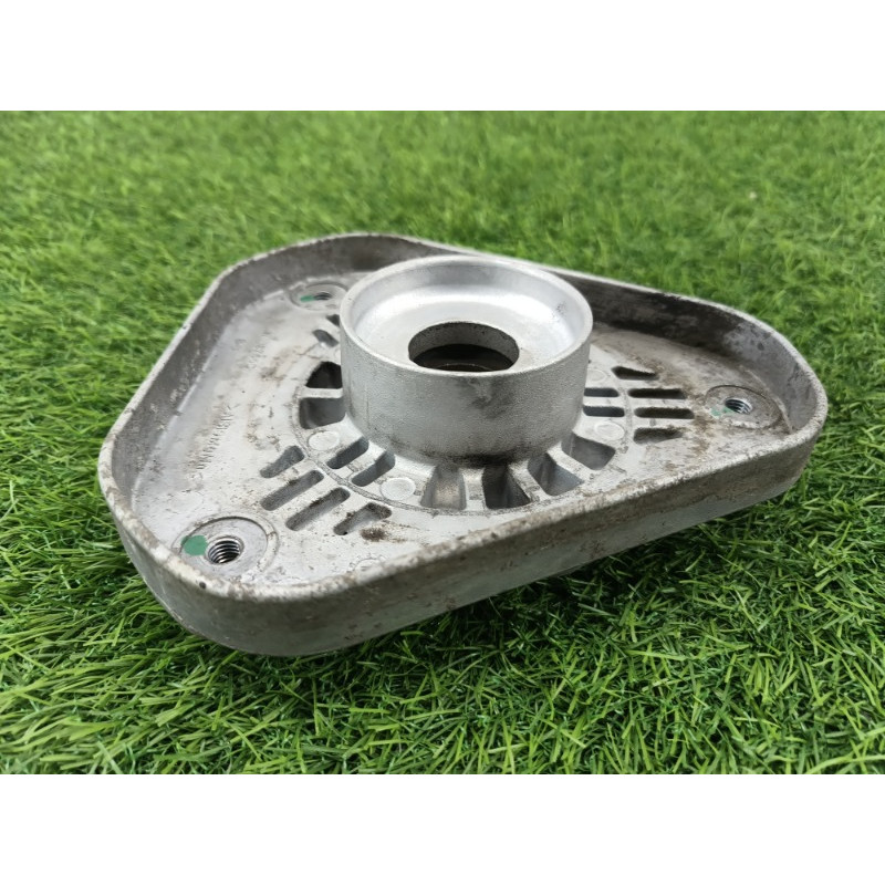 Опора стойки (подвеска) Mercedes-Benz E-class w212 2013 2.2 CDI a2123230020