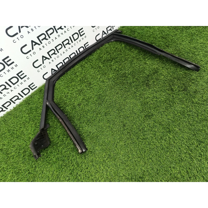 Уплотнитель стекла двери (кузов и элементы) AUDI A6 C7 2011 2.0 tdi 4g5839440