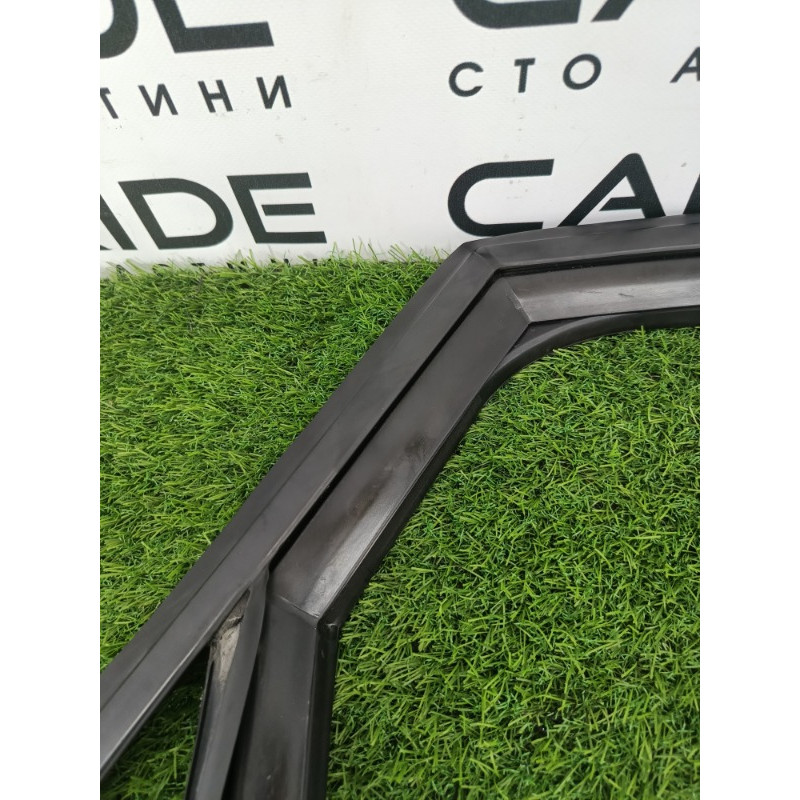 Уплотнитель стекла двери (кузов и элементы) AUDI A6 C7 2011 2.0 tdi 4g5839440