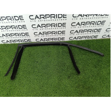 Уплотнитель стекла двери