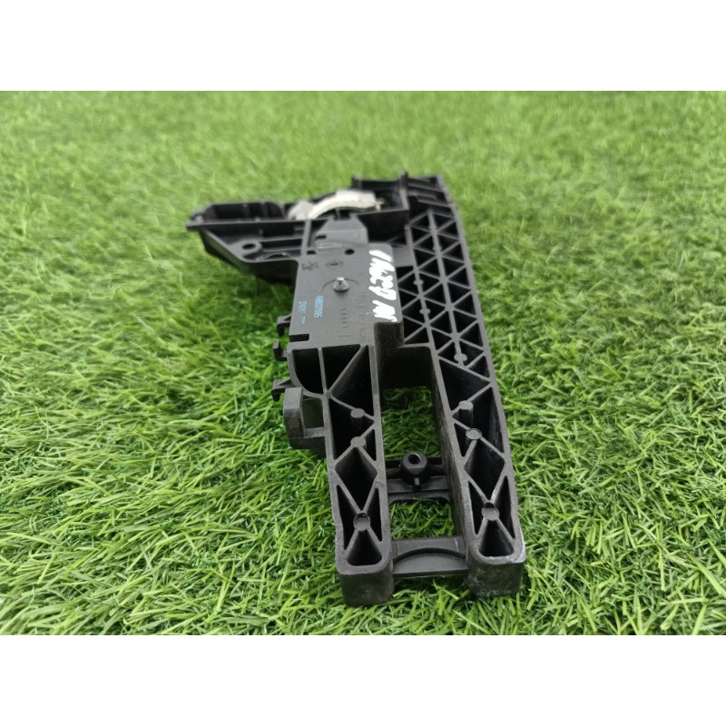 Кронштейн ручки двери (кузов и элементы) AUDI A6 C7 2011 2.0 tdi 4H0837885