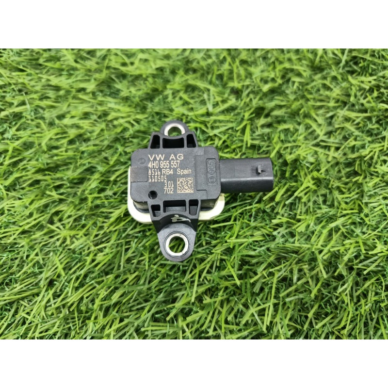 Датчик удара (электрика / датчики) AUDI A6 C7 2011 2.0 tdi 4h0955557