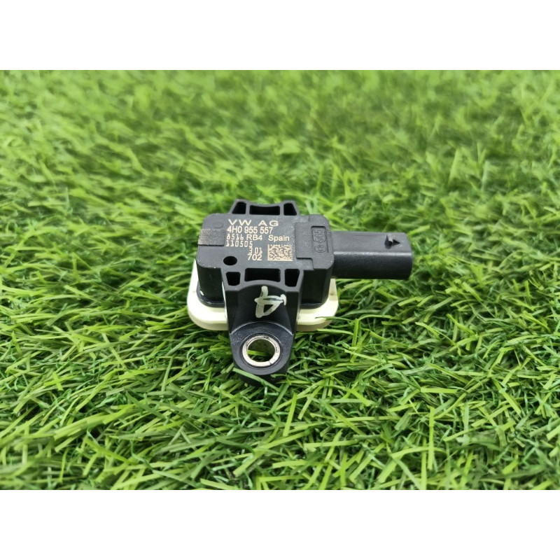 Датчик удара (электрика / датчики) AUDI A6 C7 2011 2.0 tdi 4h0955557